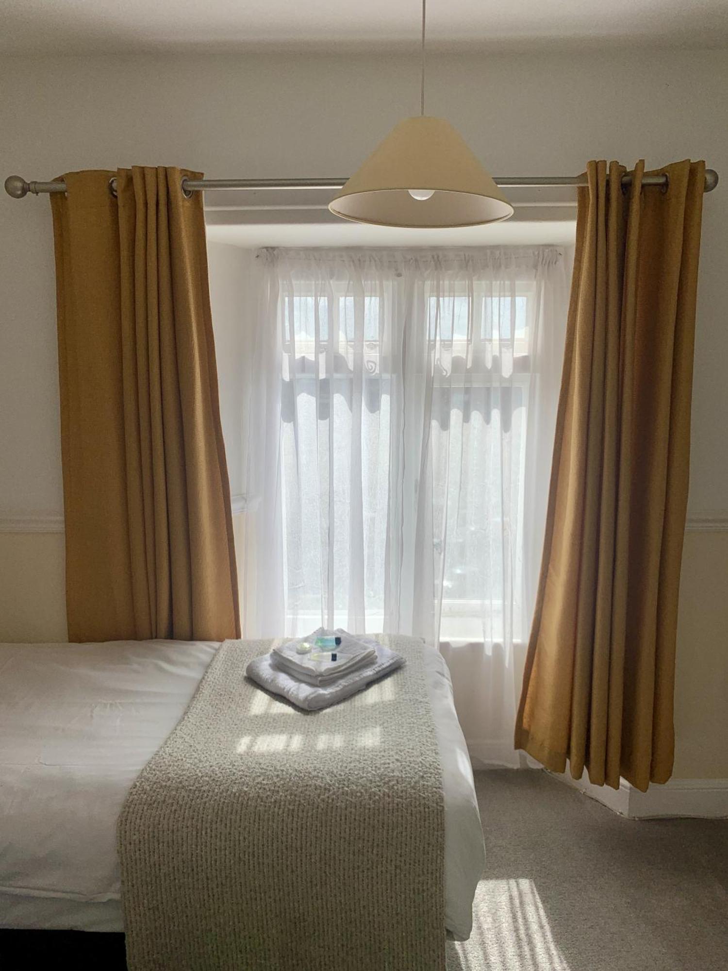 Seaclyffe Hotel Ltd Llandudno Phòng bức ảnh